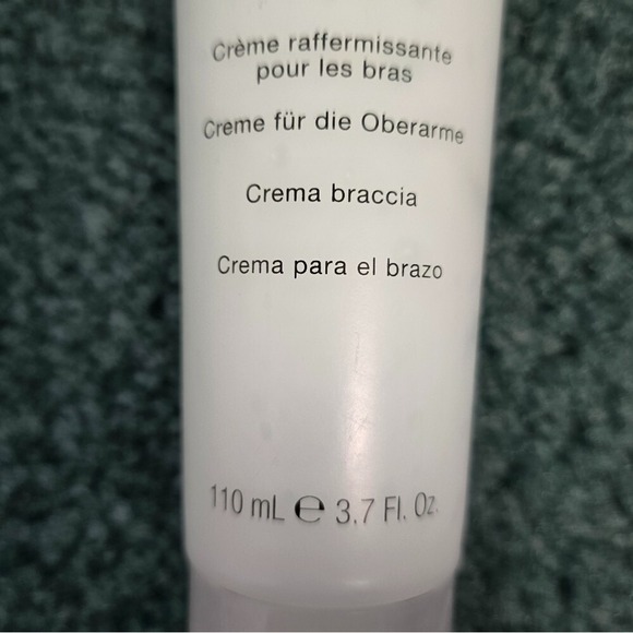 Prai Ageless 110ml 3.7 fl oz Upper Arm Creme NEW SEALED Tank Top Swimsuit Ready - Picture 2 of 6